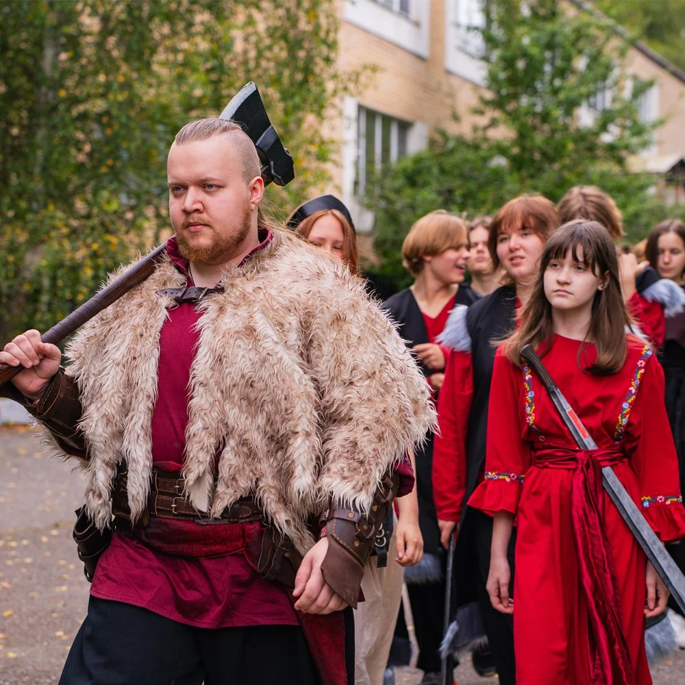 На нашем сайте ведутся работы по его улучшению, а пока...